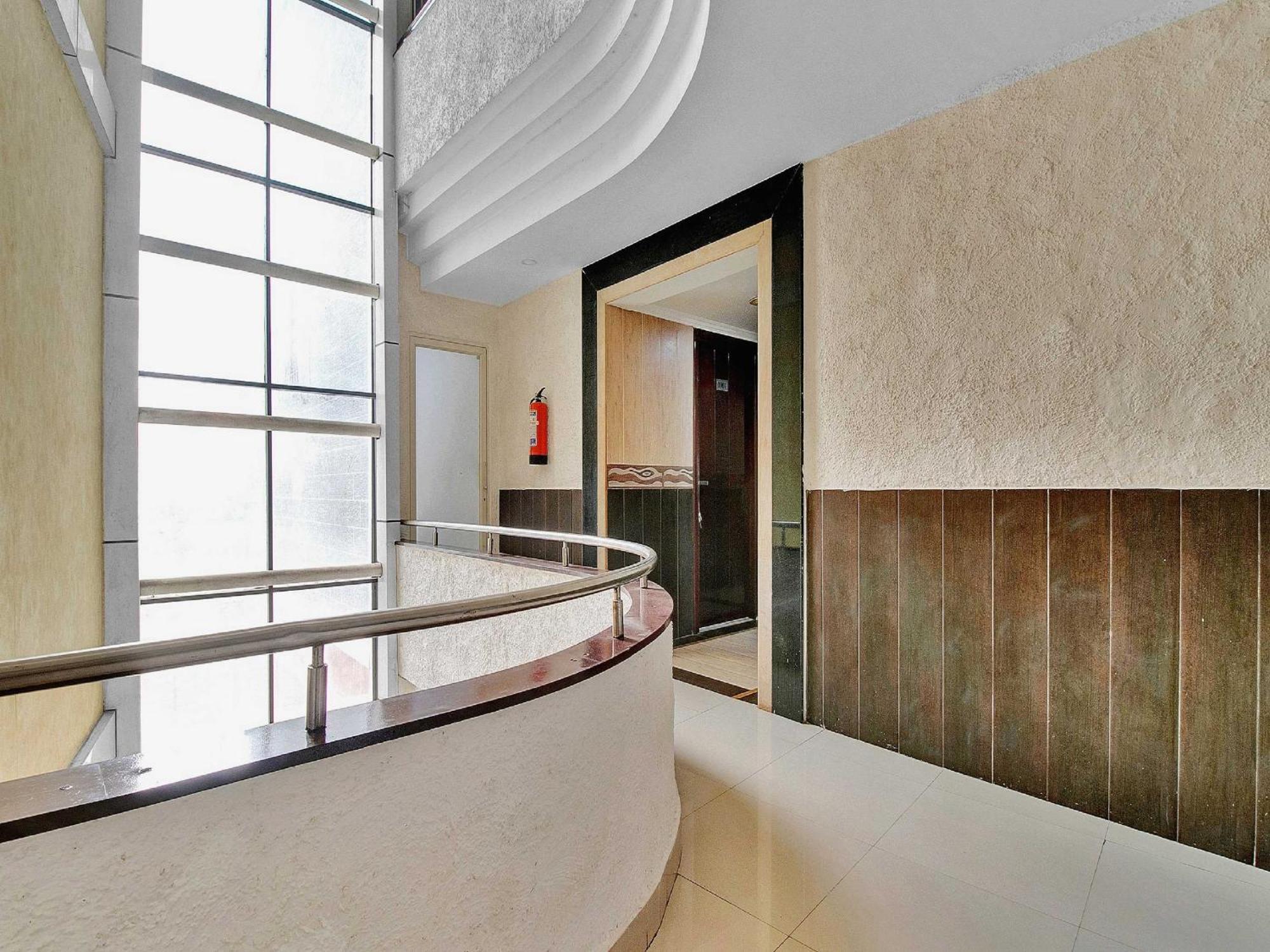 Hotel O Aec Residency 마라리쿨람 외부 사진