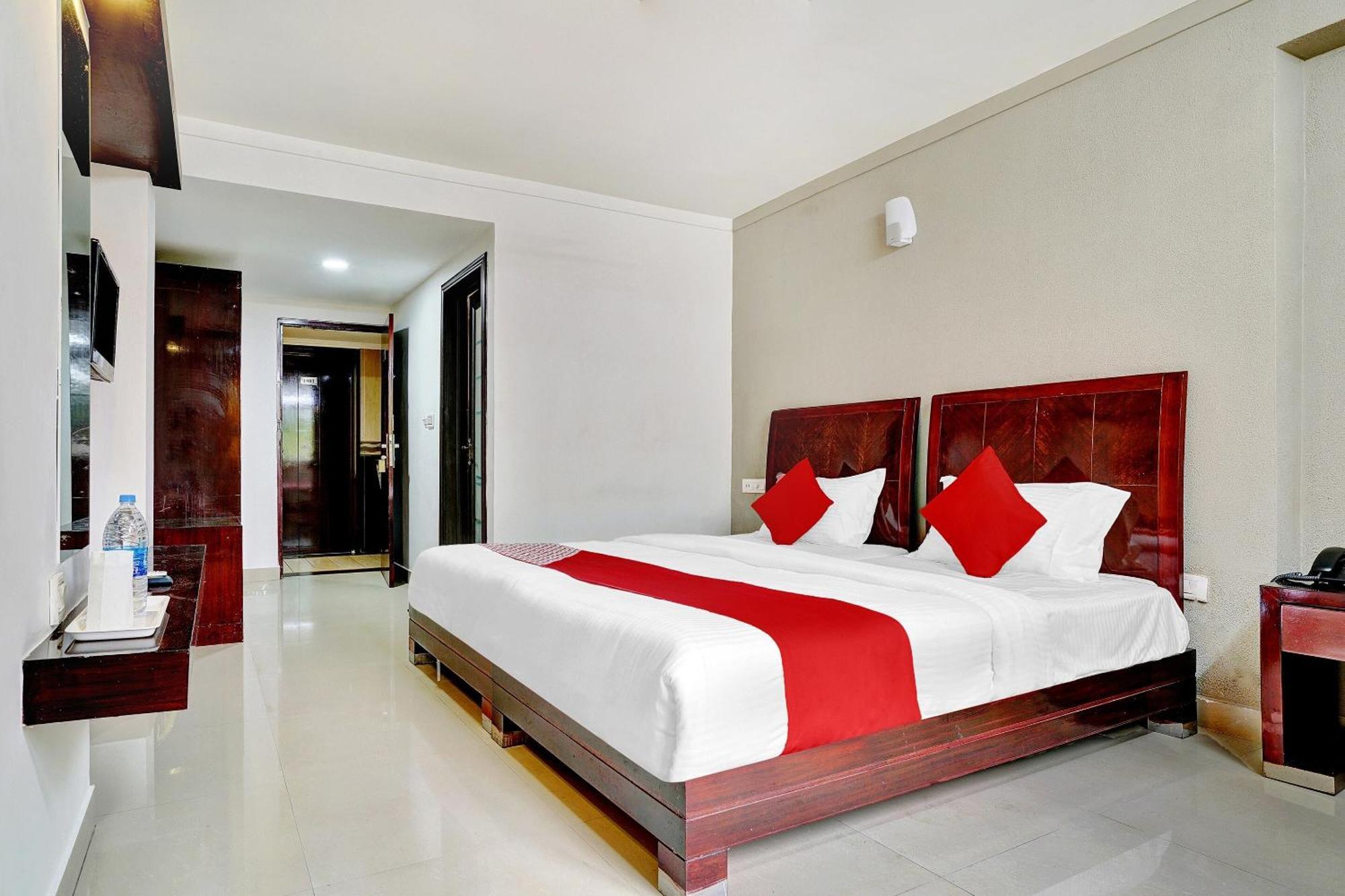 Hotel O Aec Residency 마라리쿨람 외부 사진